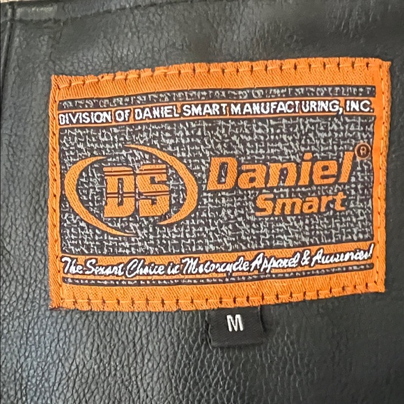Daniel Smart Motorcycle Chaps - Picture 9 of 14